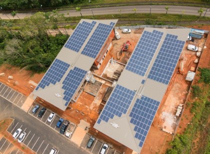 Premier bâtiment à énergie positive de Guyane